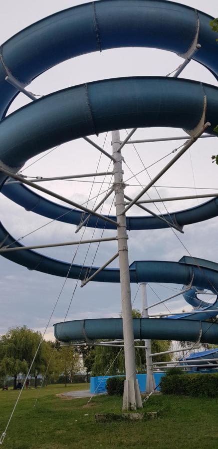 Grantek Üdülőház Balatonlelle Esterno foto