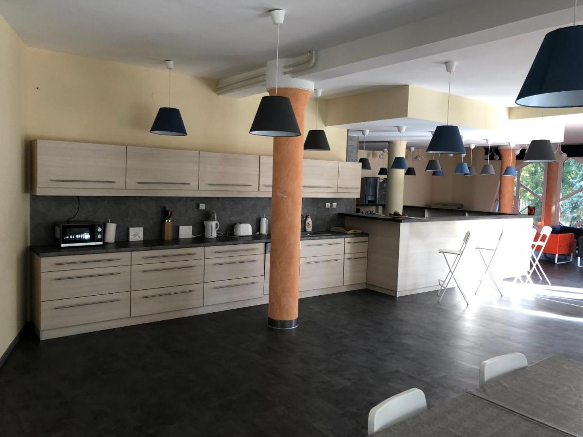 Grantek Üdülőház Balatonlelle Esterno foto